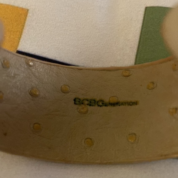 Vintage BCBGeneration cuff 🩶 - Picture 2 of 3